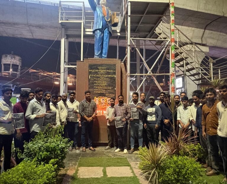 పుల్వామా అమరవీరులకు ఉప్పల్ రింగ్ రోడ్డులో ఘన నివాళులు — ఇర్షాద్ ఖాన్ (ఉప్పల్ ఖాన్)