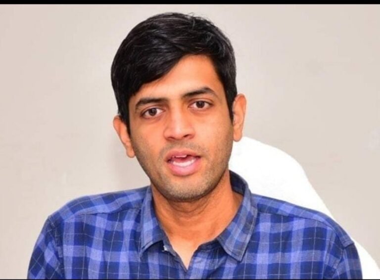 యాదాద్రి కలెక్టర్‌గా అనురాగ్ జయంతి2015 బ్యాచ్‌కు చెందిన ఐఏఎస్ అధికారి అనురాగ్ జయంతి…..